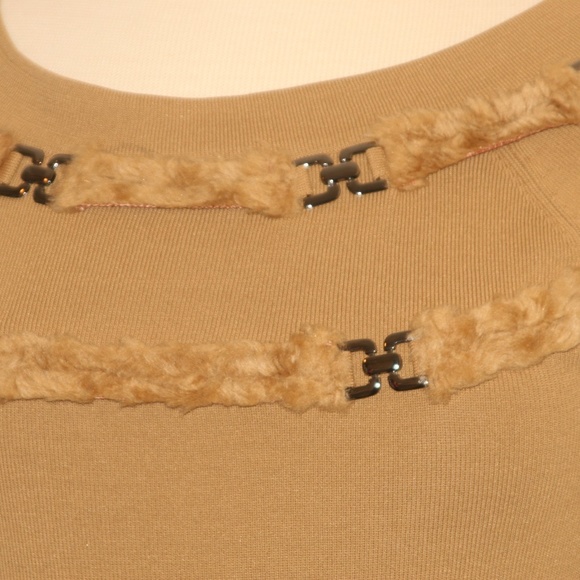 Tan sweater with Faux Fur Embellishment - Picture 2 of 3